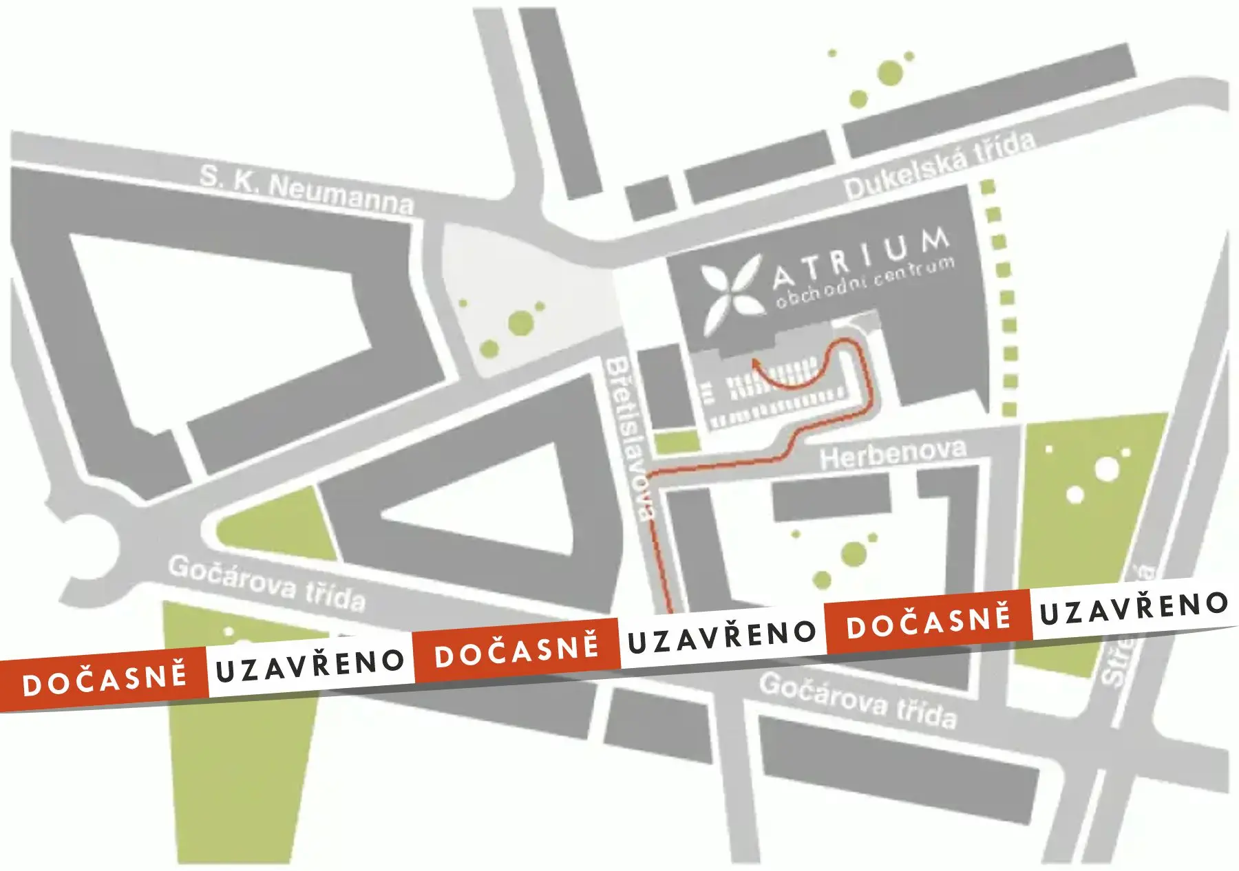 Mapa okolí OC Atrium v Hradci Králové s ulicemi Břetislavova, Herbenova a Gočárova třída a červeně vyznačenou trasou příjezdu